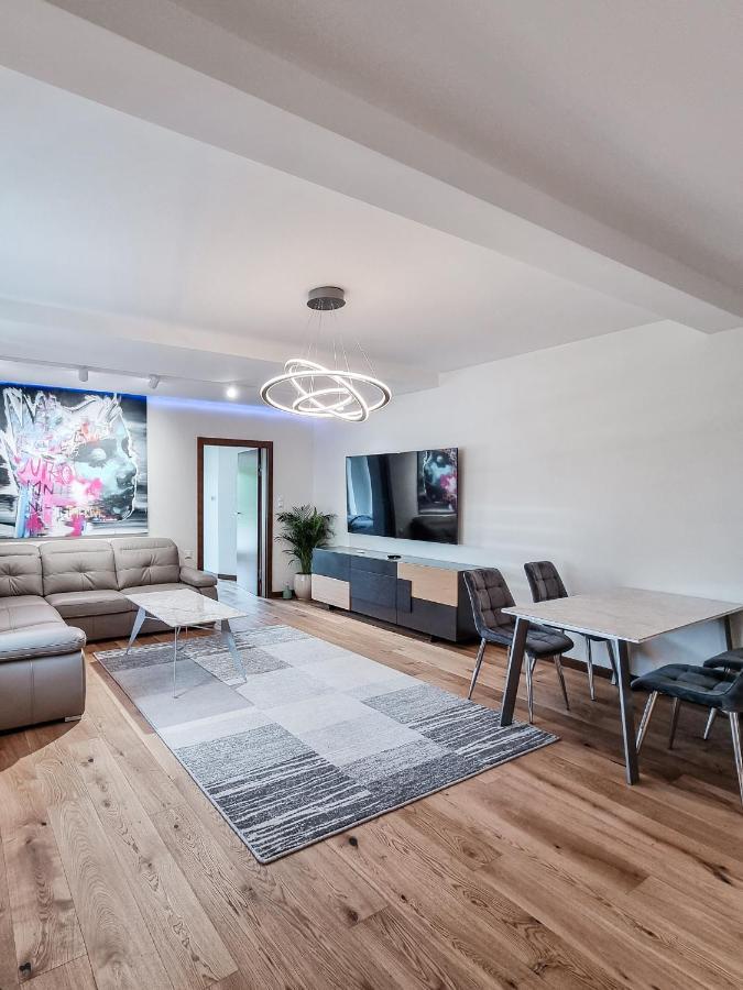Apartament Vip Centrum Mragowo Bagian luar foto